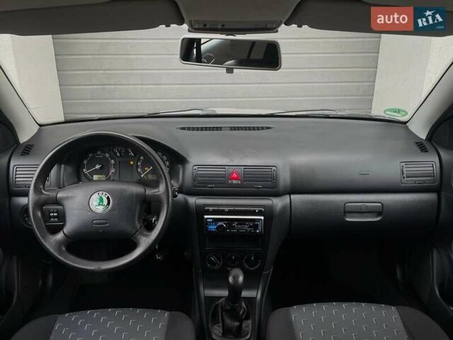 Серый Шкода Октавия, объемом двигателя 1.6 л и пробегом 174 тыс. км за 5399 $, фото 1 на Automoto.ua