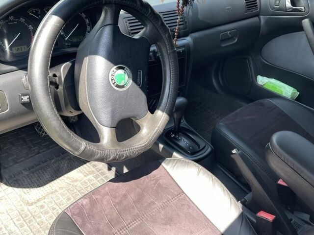 Сірий Шкода Октавія, об'ємом двигуна 1.6 л та пробігом 340 тис. км за 4500 $, фото 11 на Automoto.ua