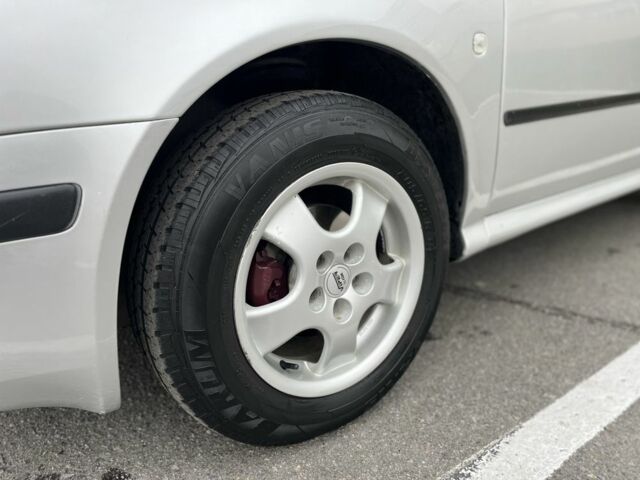 Серый Шкода Октавия, объемом двигателя 1.6 л и пробегом 236 тыс. км за 4300 $, фото 8 на Automoto.ua