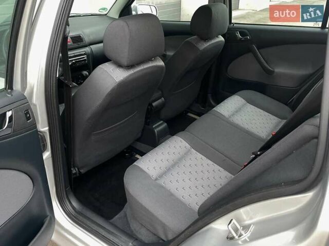 Серый Шкода Октавия, объемом двигателя 1.6 л и пробегом 174 тыс. км за 5399 $, фото 45 на Automoto.ua