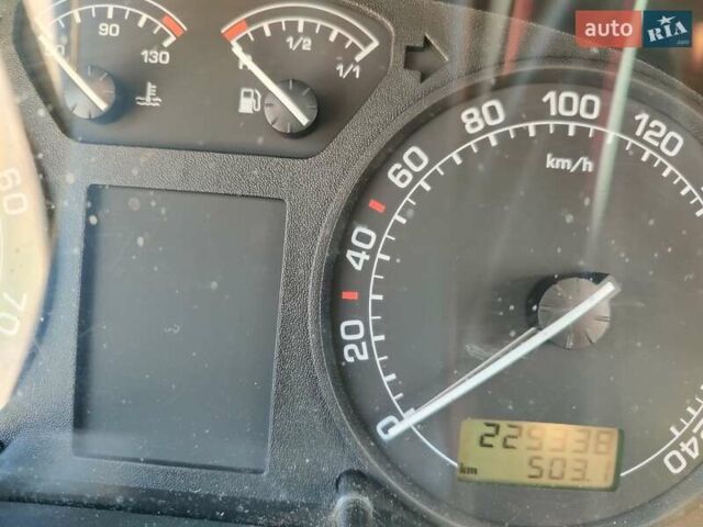 Сірий Шкода Октавія, об'ємом двигуна 2 л та пробігом 266 тис. км за 4300 $, фото 15 на Automoto.ua