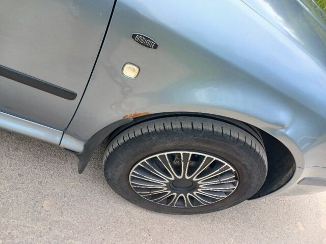 Серый Шкода Октавия, объемом двигателя 0 л и пробегом 300 тыс. км за 2900 $, фото 6 на Automoto.ua