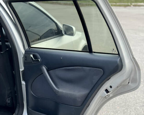 Серый Шкода Октавия, объемом двигателя 2 л и пробегом 300 тыс. км за 3999 $, фото 17 на Automoto.ua