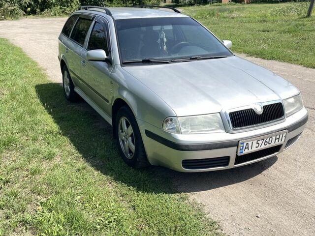 Серый Шкода Октавия, объемом двигателя 1.6 л и пробегом 350 тыс. км за 3700 $, фото 2 на Automoto.ua