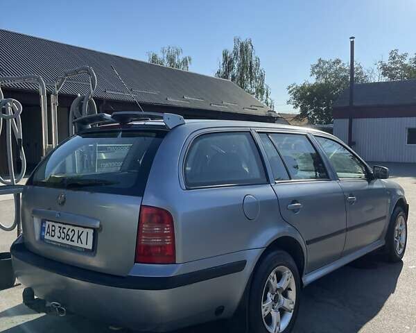 Серый Шкода Октавия, объемом двигателя 1.6 л и пробегом 270 тыс. км за 3700 $, фото 1 на Automoto.ua