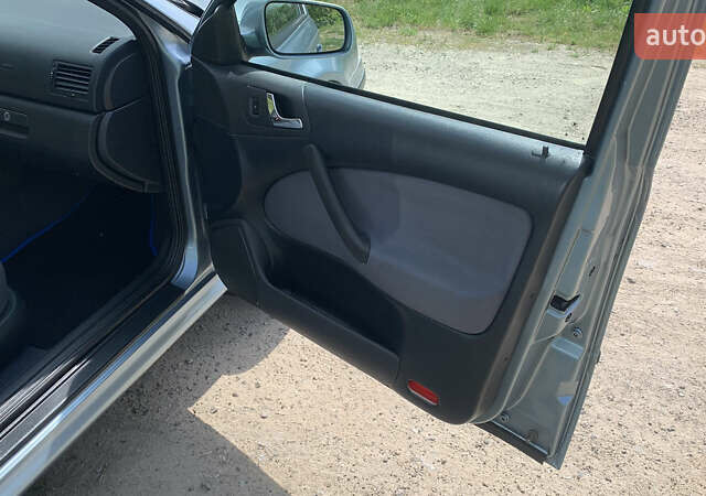 Серый Шкода Октавия, объемом двигателя 1.6 л и пробегом 285 тыс. км за 4550 $, фото 30 на Automoto.ua