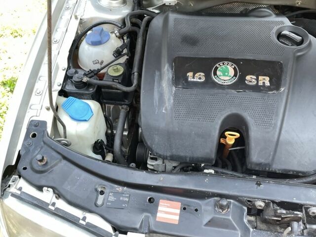 Сірий Шкода Октавія, об'ємом двигуна 1.6 л та пробігом 340 тис. км за 4500 $, фото 13 на Automoto.ua