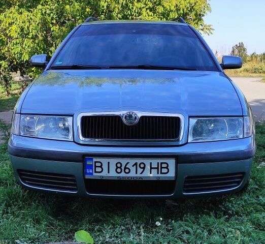 Серый Шкода Октавия, объемом двигателя 1.6 л и пробегом 247 тыс. км за 5350 $, фото 1 на Automoto.ua