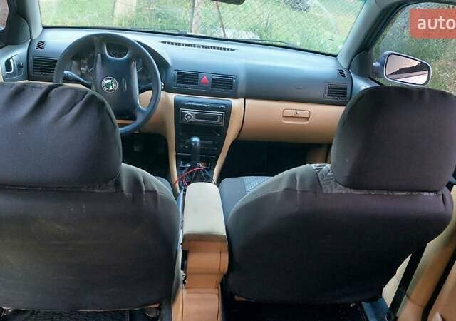 Серый Шкода Октавия, объемом двигателя 2 л и пробегом 355 тыс. км за 2500 $, фото 8 на Automoto.ua