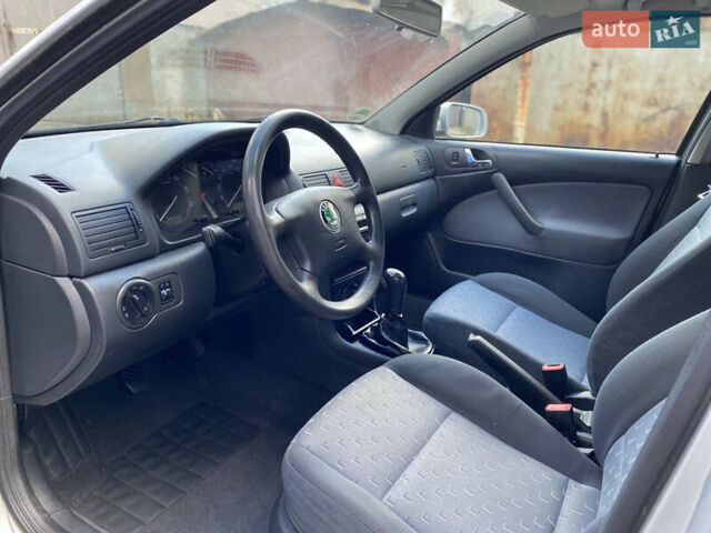 Серый Шкода Октавия, объемом двигателя 1.6 л и пробегом 232 тыс. км за 4250 $, фото 25 на Automoto.ua