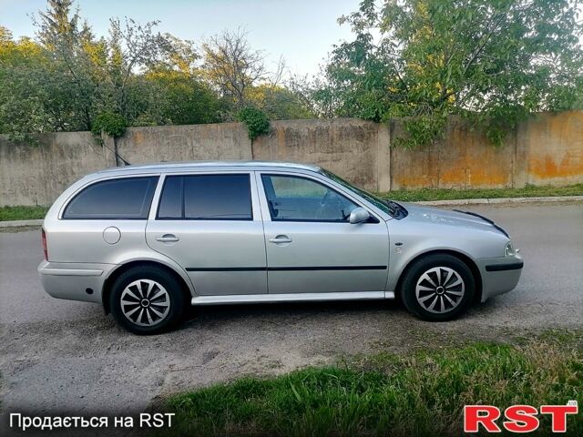 Серый Шкода Октавия, объемом двигателя 1.8 л и пробегом 356 тыс. км за 3500 $, фото 2 на Automoto.ua