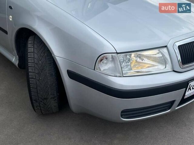 Серый Шкода Октавия, объемом двигателя 1.6 л и пробегом 174 тыс. км за 5399 $, фото 3 на Automoto.ua