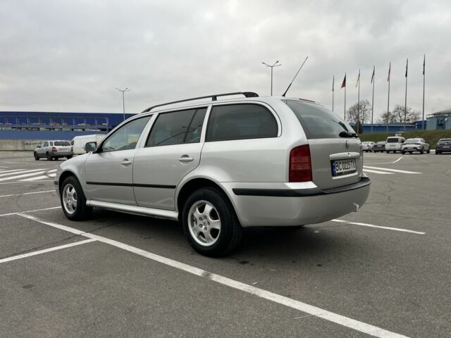 Серый Шкода Октавия, объемом двигателя 1.6 л и пробегом 236 тыс. км за 4300 $, фото 3 на Automoto.ua