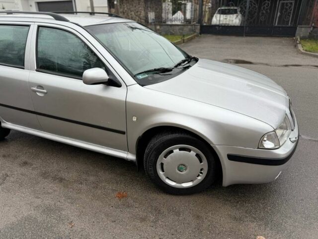 Серый Шкода Октавия, объемом двигателя 1.9 л и пробегом 300 тыс. км за 2250 $, фото 1 на Automoto.ua