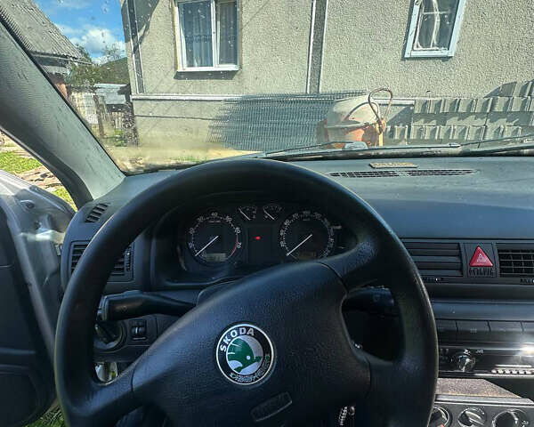 Шкода Октавия 2002 в Тячеве на Automoto.ua Серый Шкода Октавия, объемом двигателя 1.6 л и пробегом 240 тыс. км за 3700 $, фото 11 на Automoto.ua