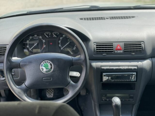 Серый Шкода Октавия, объемом двигателя 1 л и пробегом 253 тыс. км за 4401 $, фото 10 на Automoto.ua