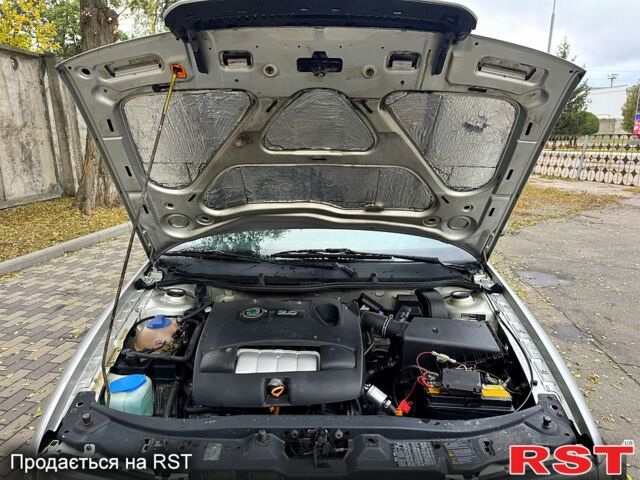 Серый Шкода Октавия, объемом двигателя 2 л и пробегом 265 тыс. км за 3900 $, фото 13 на Automoto.ua