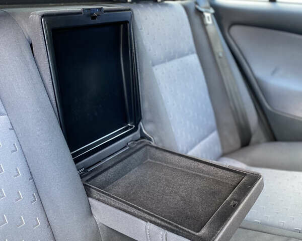 Серый Шкода Октавия, объемом двигателя 1.6 л и пробегом 232 тыс. км за 4250 $, фото 21 на Automoto.ua