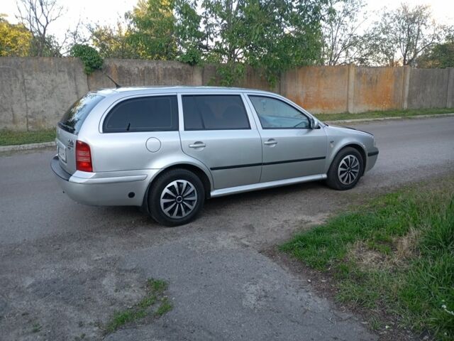 Серый Шкода Октавия, объемом двигателя 1.8 л и пробегом 350 тыс. км за 3700 $, фото 3 на Automoto.ua