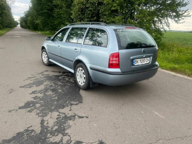 Серый Шкода Октавия, объемом двигателя 1.6 л и пробегом 278 тыс. км за 3950 $, фото 1 на Automoto.ua