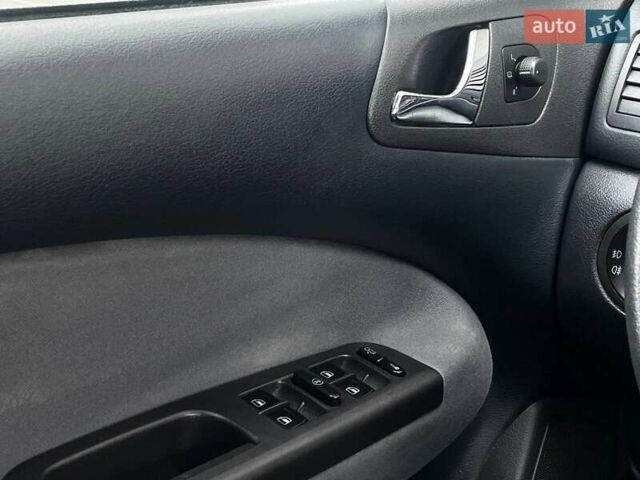 Серый Шкода Октавия, объемом двигателя 1.6 л и пробегом 174 тыс. км за 5399 $, фото 31 на Automoto.ua