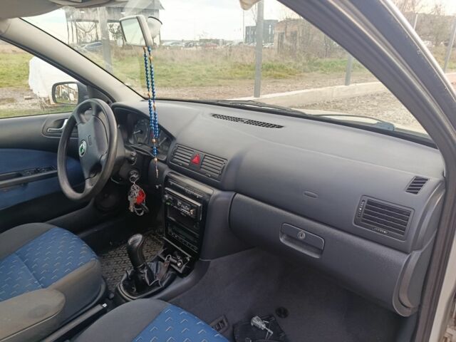 Серый Шкода Октавия, объемом двигателя 2 л и пробегом 250 тыс. км за 3000 $, фото 9 на Automoto.ua