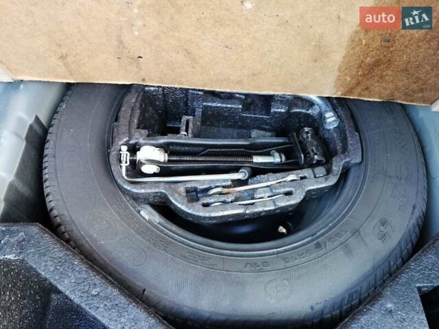 Серый Шкода Октавия, объемом двигателя 1.6 л и пробегом 236 тыс. км за 5300 $, фото 50 на Automoto.ua