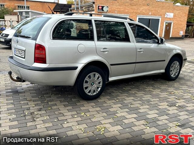 Серый Шкода Октавия, объемом двигателя 2 л и пробегом 265 тыс. км за 3900 $, фото 4 на Automoto.ua