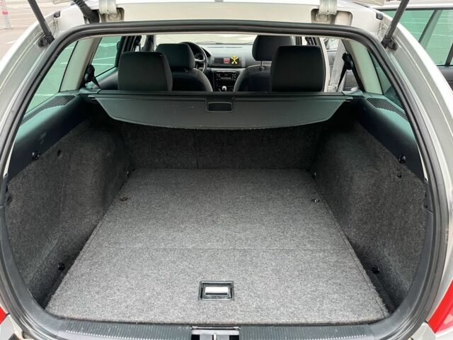 Серый Шкода Октавия, объемом двигателя 1.6 л и пробегом 236 тыс. км за 4300 $, фото 23 на Automoto.ua