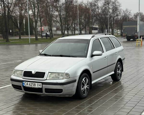 Серый Шкода Октавия, объемом двигателя 1.9 л и пробегом 322 тыс. км за 3450 $, фото 1 на Automoto.ua