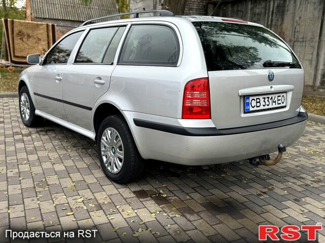 Серый Шкода Октавия, объемом двигателя 2 л и пробегом 265 тыс. км за 3900 $, фото 5 на Automoto.ua