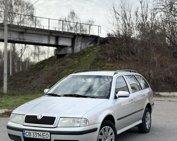 Серый Шкода Октавия, объемом двигателя 2 л и пробегом 300 тыс. км за 3999 $, фото 10 на Automoto.ua