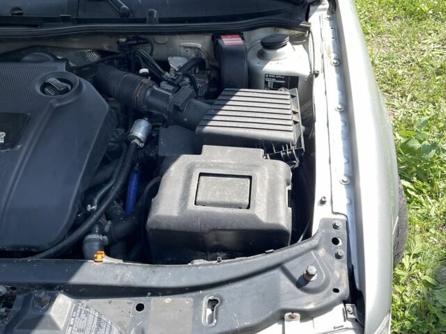 Сірий Шкода Октавія, об'ємом двигуна 1.6 л та пробігом 340 тис. км за 4500 $, фото 12 на Automoto.ua