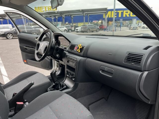 Серый Шкода Октавия, объемом двигателя 1.6 л и пробегом 236 тыс. км за 4300 $, фото 14 на Automoto.ua