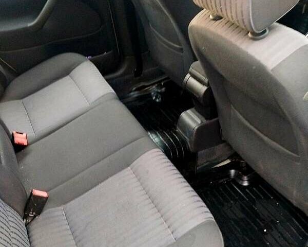 Серый Шкода Октавия, объемом двигателя 1.6 л и пробегом 220 тыс. км за 4500 $, фото 2 на Automoto.ua