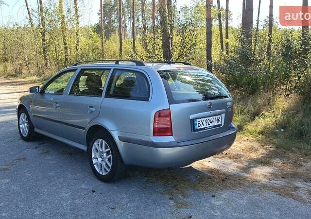 Серый Шкода Октавия, объемом двигателя 1.6 л и пробегом 275 тыс. км за 4800 $, фото 4 на Automoto.ua