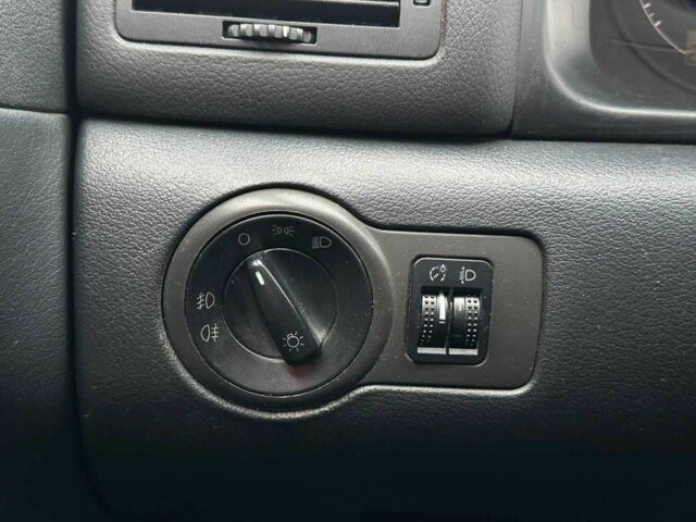 Серый Шкода Октавия, объемом двигателя 0 л и пробегом 347 тыс. км за 4690 $, фото 16 на Automoto.ua