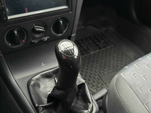 Серый Шкода Октавия, объемом двигателя 0 л и пробегом 347 тыс. км за 4690 $, фото 20 на Automoto.ua