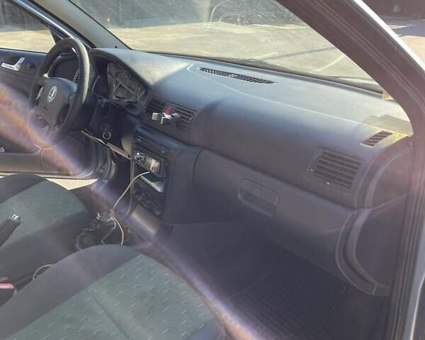 Серый Шкода Октавия, объемом двигателя 1.6 л и пробегом 270 тыс. км за 3700 $, фото 4 на Automoto.ua