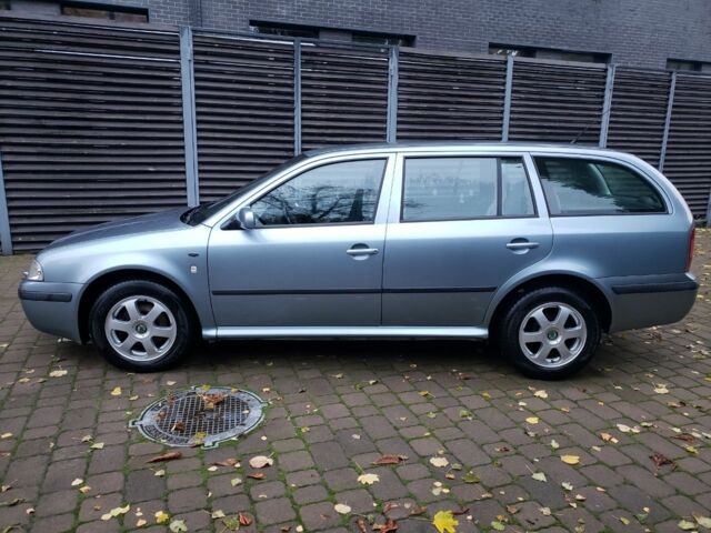 Сірий Шкода Октавія, об'ємом двигуна 2 л та пробігом 248 тис. км за 5500 $, фото 3 на Automoto.ua