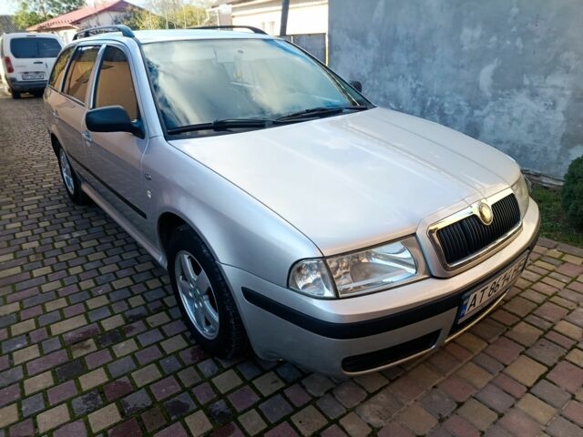 Серый Шкода Октавия, объемом двигателя 2 л и пробегом 250 тыс. км за 3000 $, фото 2 на Automoto.ua