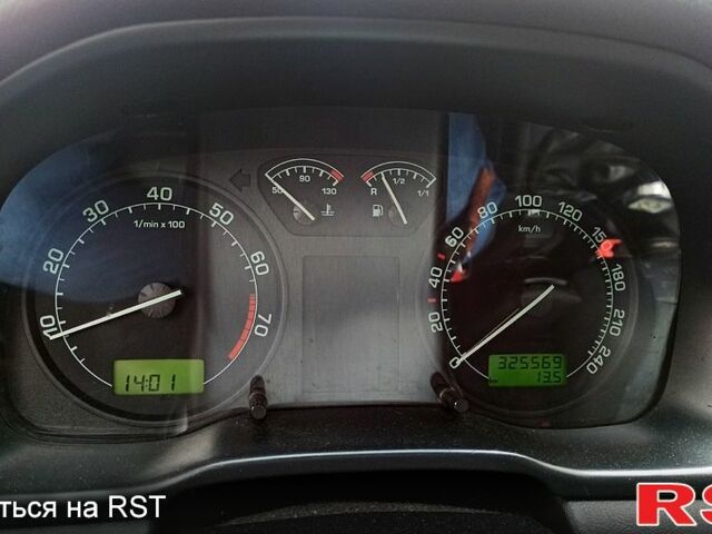 Сірий Шкода Октавія, об'ємом двигуна 2 л та пробігом 326 тис. км за 5700 $, фото 4 на Automoto.ua