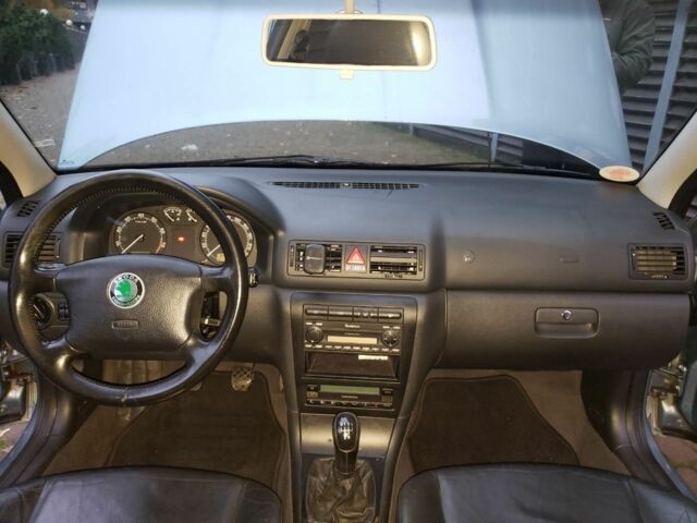 Сірий Шкода Октавія, об'ємом двигуна 2 л та пробігом 248 тис. км за 5500 $, фото 2 на Automoto.ua