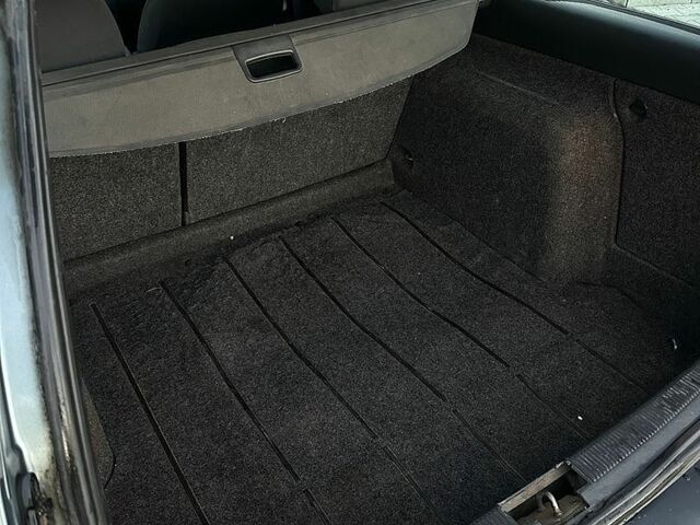 Сірий Шкода Октавія, об'ємом двигуна 1.8 л та пробігом 304 тис. км за 3000 $, фото 9 на Automoto.ua