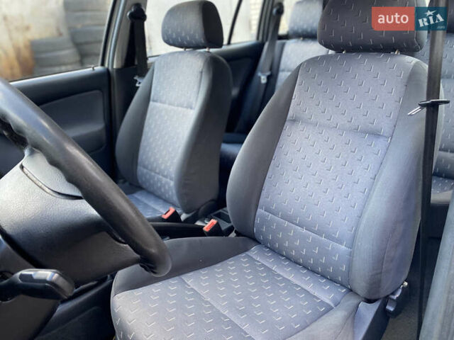 Серый Шкода Октавия, объемом двигателя 1.6 л и пробегом 232 тыс. км за 4250 $, фото 22 на Automoto.ua