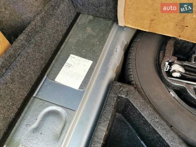 Серый Шкода Октавия, объемом двигателя 1.6 л и пробегом 236 тыс. км за 5300 $, фото 49 на Automoto.ua