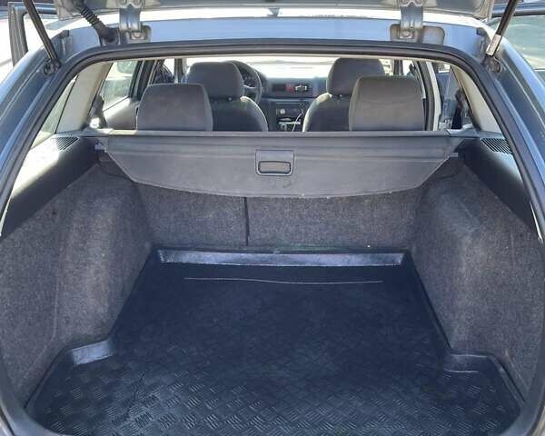 Серый Шкода Октавия, объемом двигателя 1.6 л и пробегом 270 тыс. км за 3700 $, фото 5 на Automoto.ua