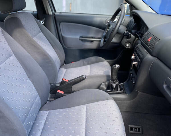 Серый Шкода Октавия, объемом двигателя 1.6 л и пробегом 232 тыс. км за 4250 $, фото 30 на Automoto.ua