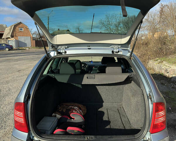 Серый Шкода Октавия, объемом двигателя 1.6 л и пробегом 236 тыс. км за 4000 $, фото 10 на Automoto.ua