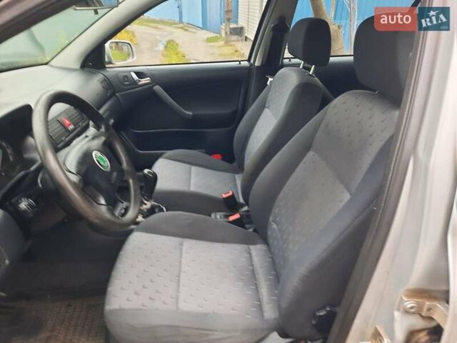 Сірий Шкода Октавія, об'ємом двигуна 1.6 л та пробігом 202 тис. км за 4850 $, фото 38 на Automoto.ua